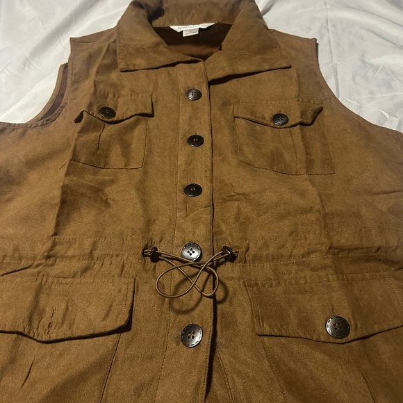 Women’s Draper’s & Damon’s Brown Micro Suede Vest Sz Large Pockets - Picture 6 of 12